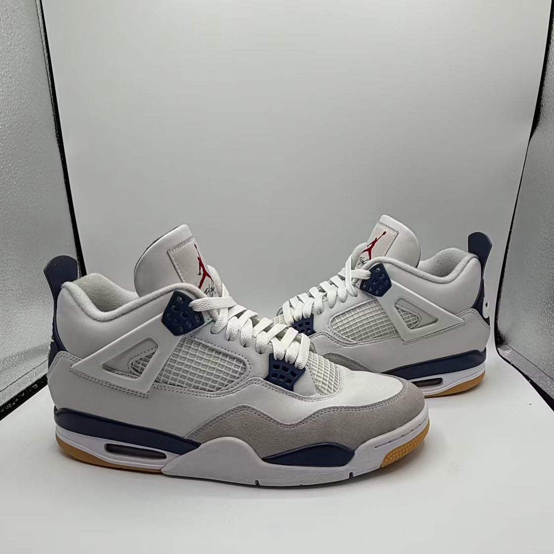 Used - Air Jordan 4 Retro SB Navy - US M 11 - detail 1
