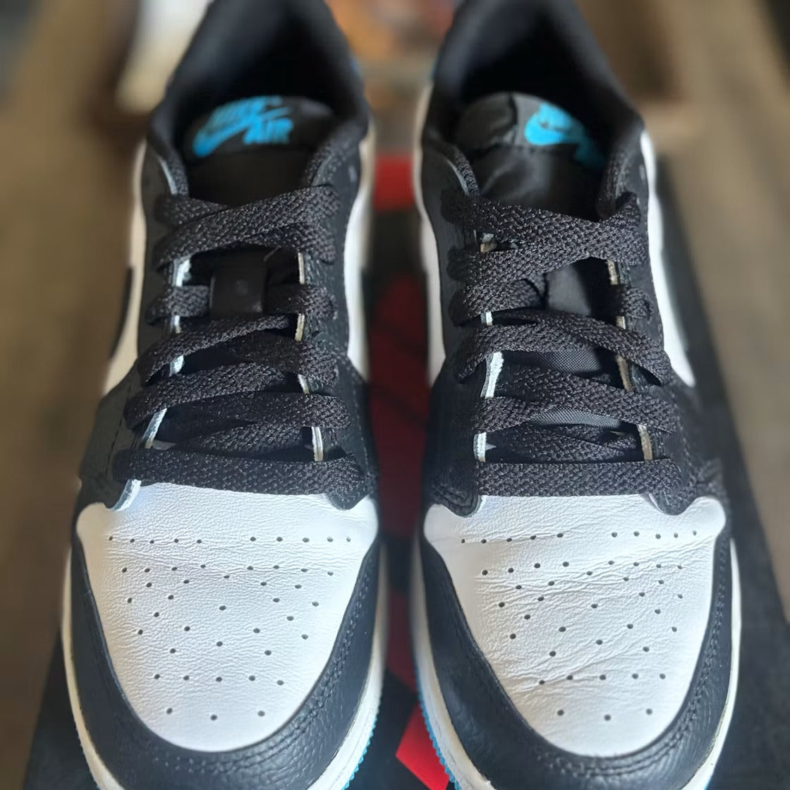 Used - Air Jordan 1 Retro Low OG Black Dark Powder Blue (GS) - US 6Y - detail 2