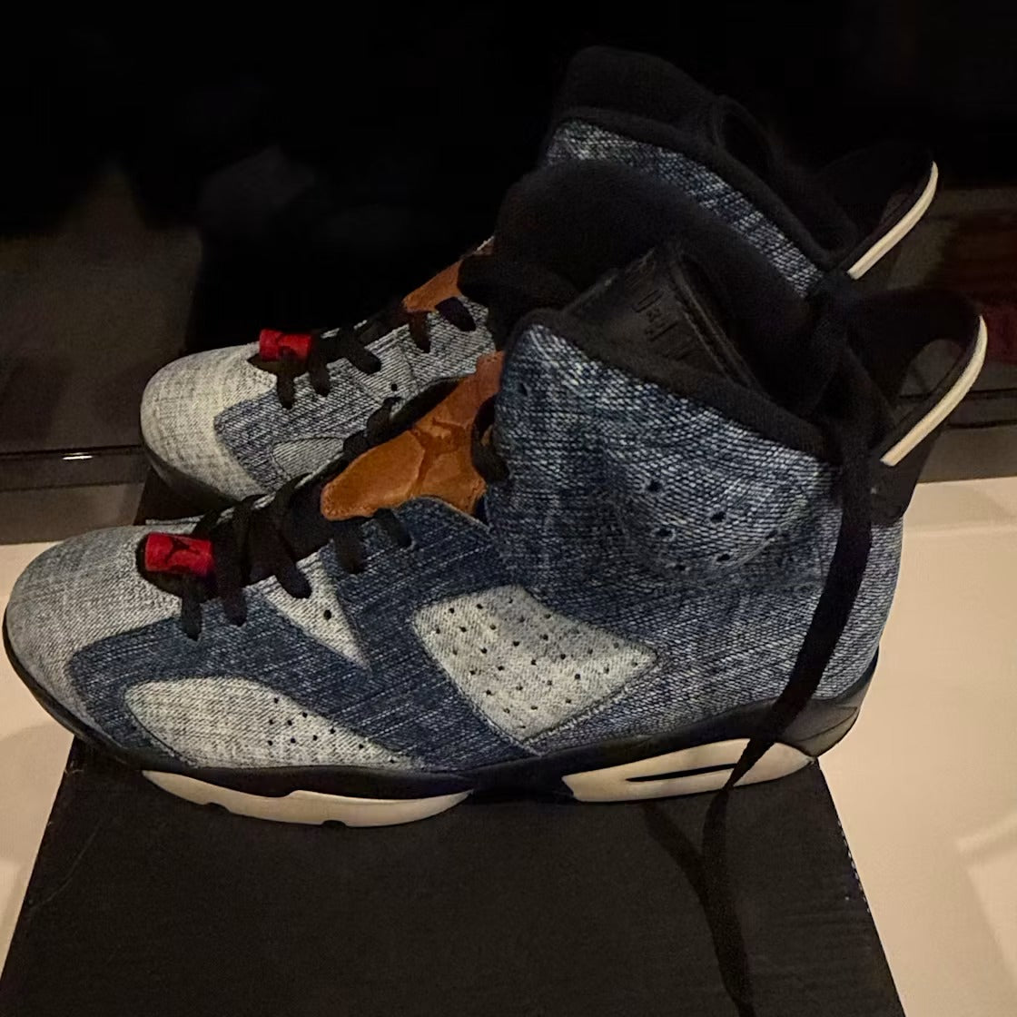 Used - Air Jordan 6 Retro Washed Denim - US M 11 - detail 3