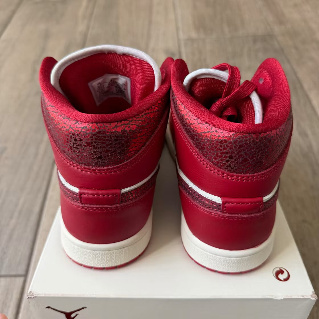 Air Jordan 1 Mid SE Red Cracked Leather (Women's) - US W 6.5 - New - Other - detail 5