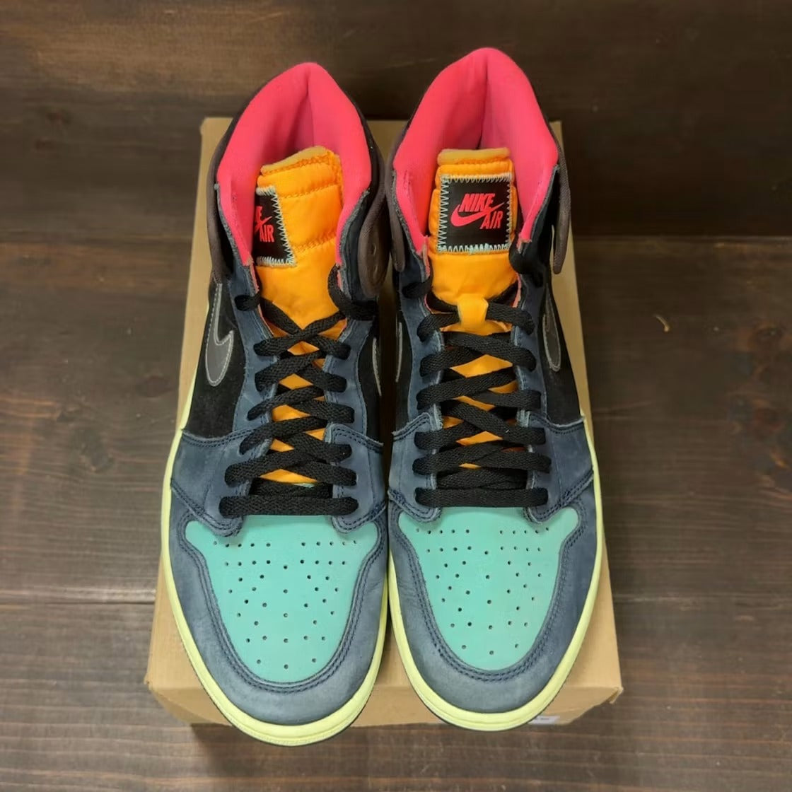 Used - Air Jordan 1 Retro High Tokyo Bio Hack - US M 11 - detail 1