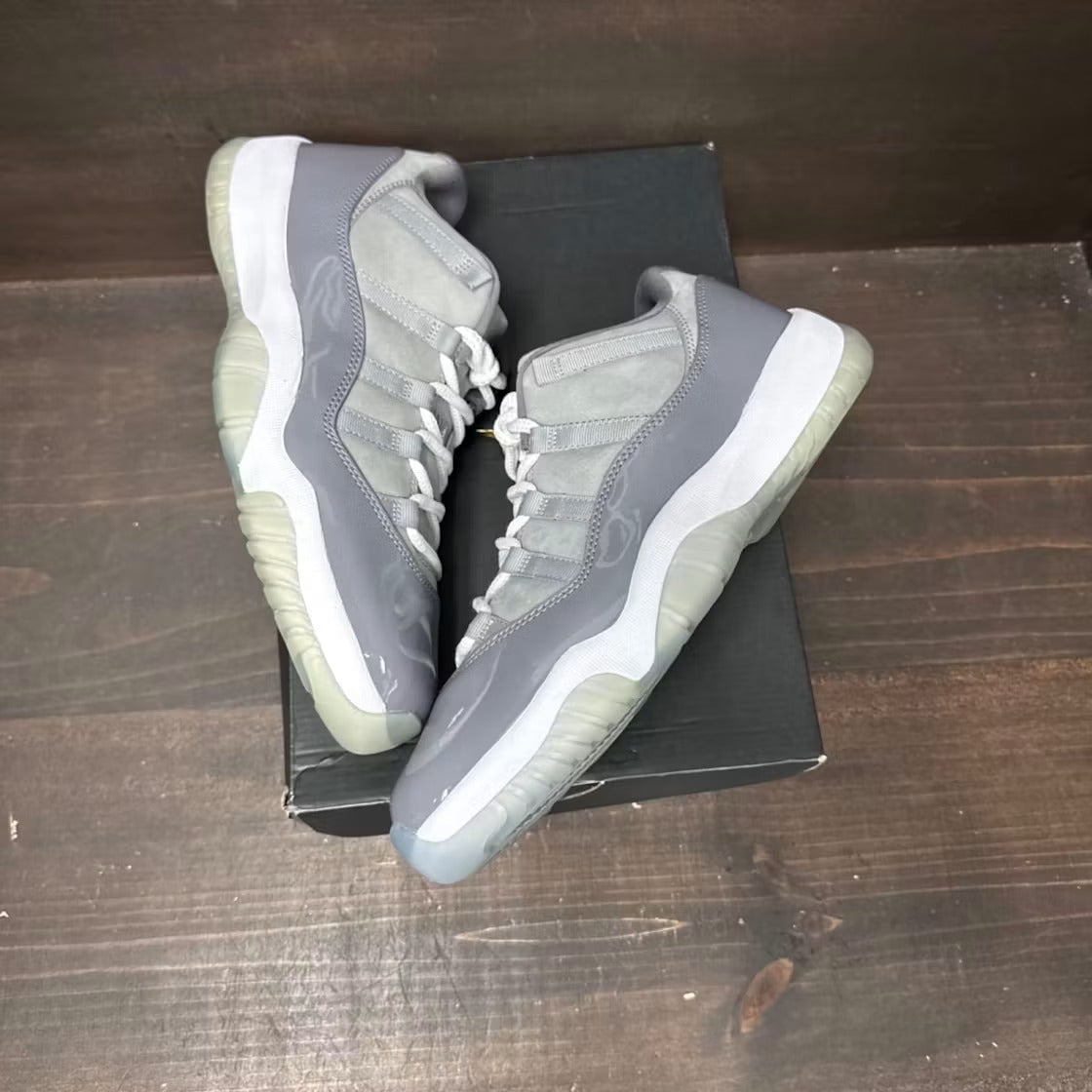 Used - Air Jordan 11 Retro Low Cool Grey - US M 10.5 - detail 3