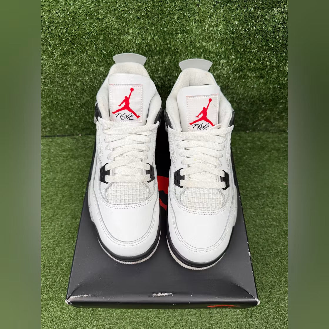 Used - Air Jordan 4 Retro White Cement (2025) (GS) - US 6Y - detail 2